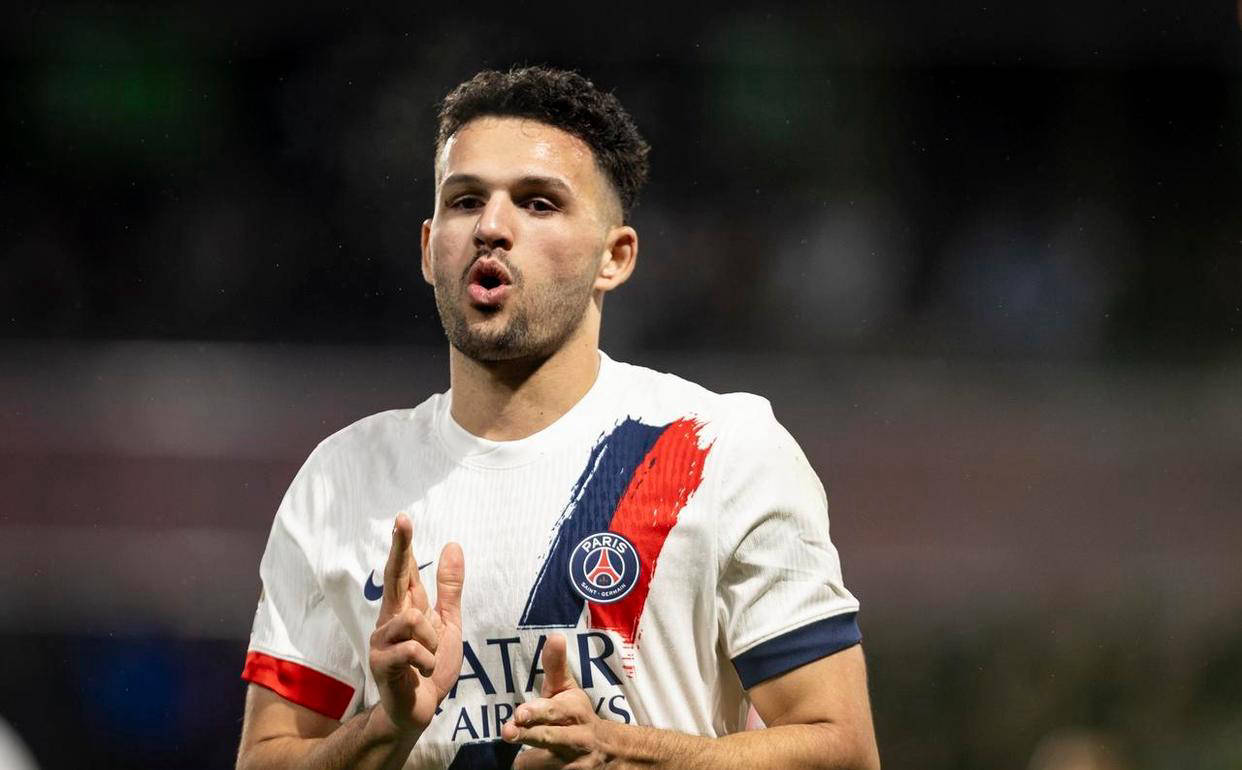 法甲第16轮战罢:巴黎圣日耳曼3-2逆转雷恩,积分榜迎来新变局